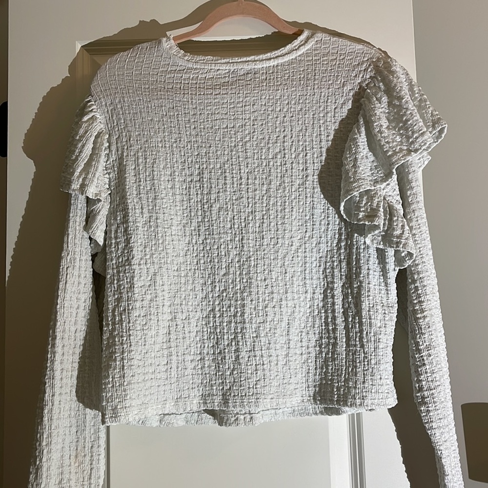 Francesca's Ruffel Top - Picture 3 of 3